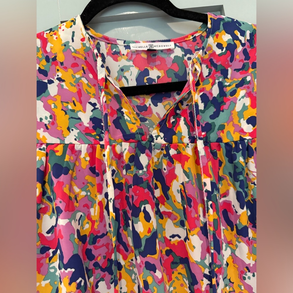 Michelle Mcdowell Abstract Bold Statement Sleeve … - image 4